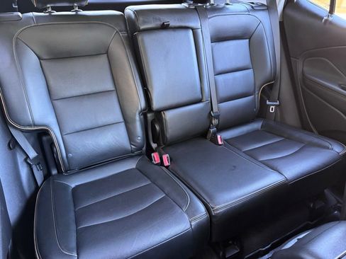 Used 2022 GMC Terrain AT4 w/ Infotainment Package II image 22