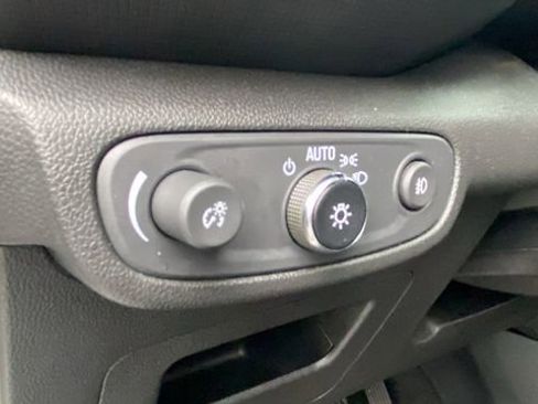 Used 2023 Chevrolet TrailBlazer LT w/ Convenience Package FWD image 17
