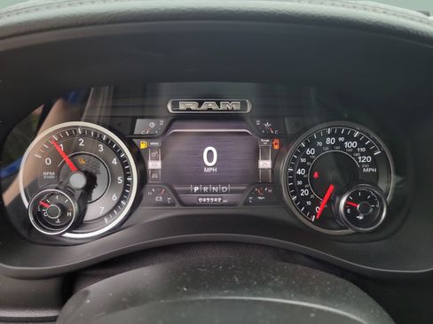 Certified 2019 RAM 2500 Laramie RWD image 28