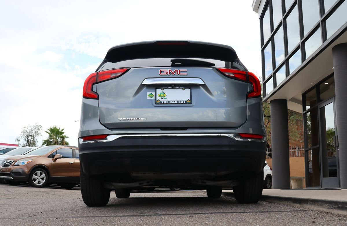 Used 2020 GMC Terrain SLT FWD image 12