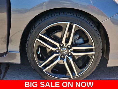 Used 2017 Honda Accord Sport image 37