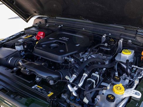 Used 2023 Jeep Wrangler Unlimited Sahara w/ Cold Weather Group image 32