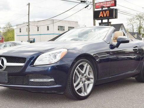 Used 2014 Mercedes-Benz SLK 250 image 5
