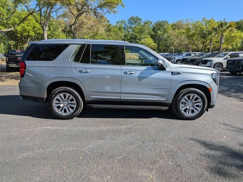 Used 2023 GMC Yukon Denali AWD/4WD image 4