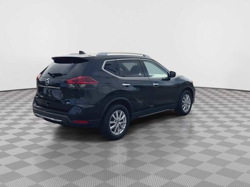 Used 2018 Nissan Rogue SV image 8