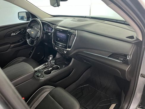 Used 2021 Chevrolet Traverse High Country AWD/4WD image 24