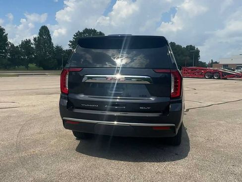 Certified 2023 GMC Yukon SLT AWD/4WD image 7