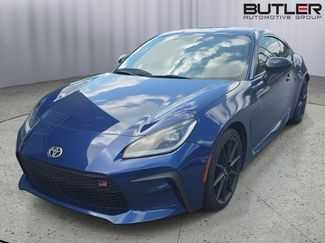 Used 2023 Toyota GR86 Premium RWD video 1