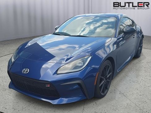 Used 2023 Toyota GR86 Premium RWD image 1
