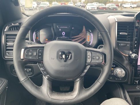 New 2025 RAM 1500 Limited image 17