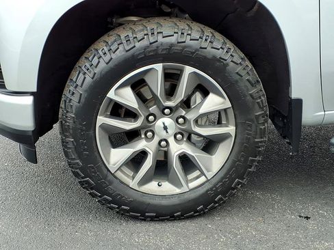 Used 2019 Chevrolet Silverado 1500 RST w/ All-Star Edition image 9