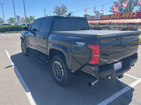 Used 2024 Toyota Tacoma TRD Sport w/ TRD Sport Upgrade Package AWD/4WD image 6