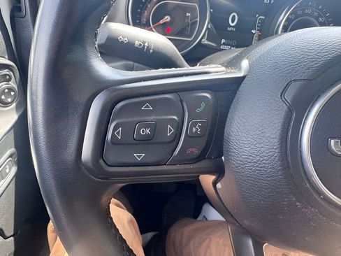 Used 2021 Jeep Wrangler Unlimited Sport AWD/4WD image 17