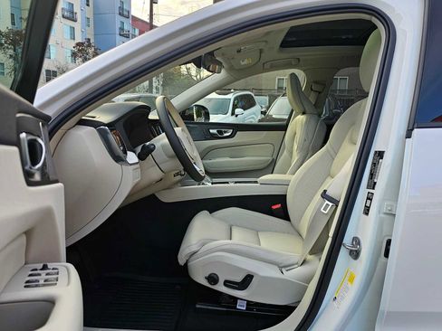 New 2026 Volvo XC60 B5 Ultra w/ Protection Package Premier image 17