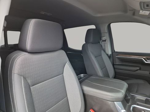 Used 2025 Chevrolet Silverado 1500 RST image 15