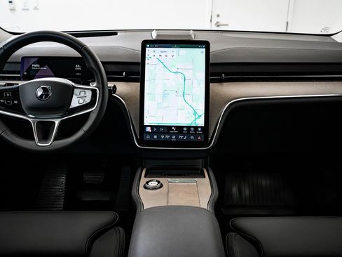 Used 2025 Volvo EX90 Plus image 34