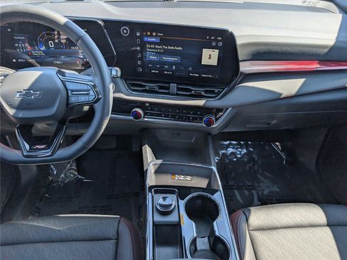 Used 2025 Chevrolet Equinox RS w/ Safety and Technology Package AWD/4WD image 19
