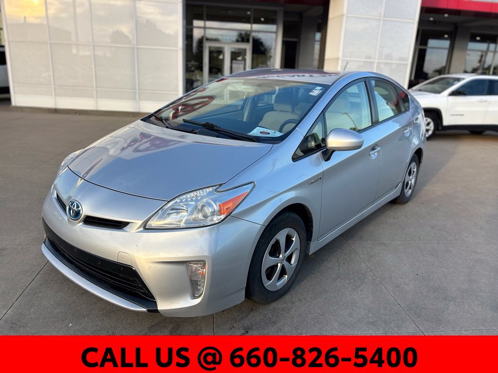 Used 2013 Toyota Prius Two FWD image 2
