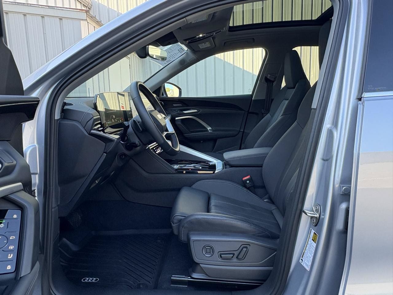 Used 2025 Audi Q5 Premium Plus AWD/4WD image 4