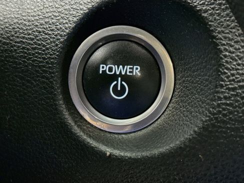 Used 2023 Toyota Corolla Cross AWD Hybrid image 21