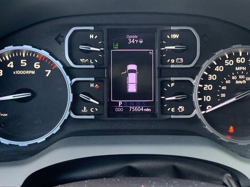 Used 2019 Toyota Tundra SR5 image 31