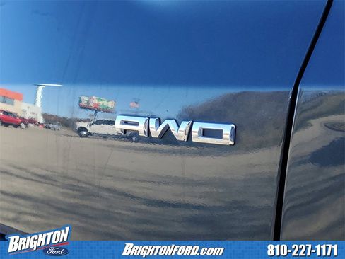 Used 2022 Ford Escape SE w/ Cold Weather Package image 6