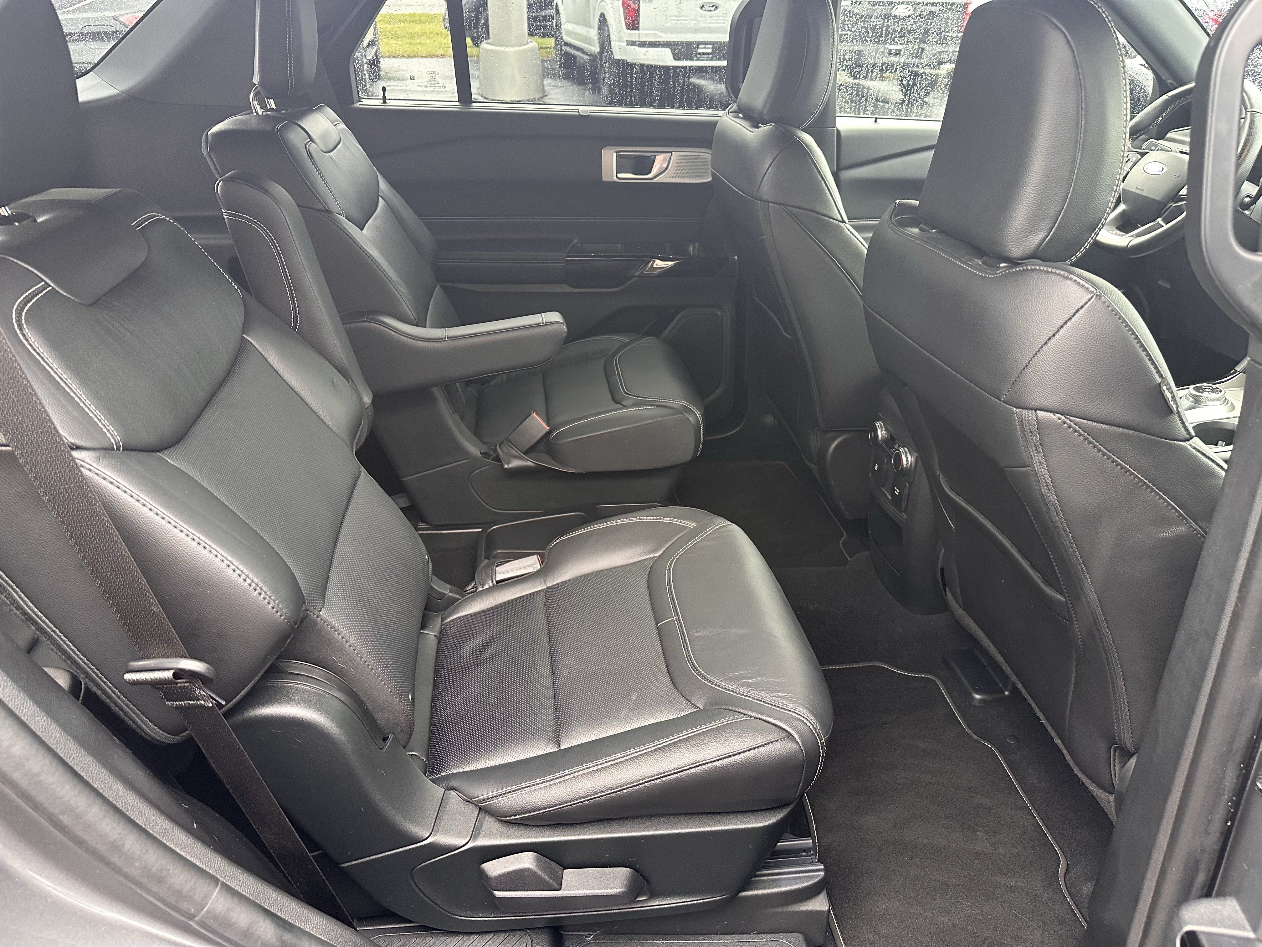 Used 2021 Ford Explorer ST w/ Equipment Group 401A AWD/4WD image 16