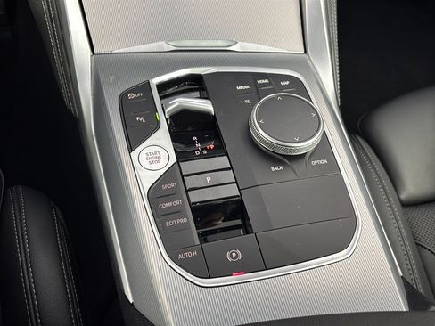 Used 2024 BMW M440i Coupe w/ Premium Package RWD image 21