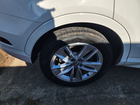 Used 2018 Audi Q3 2.0T Premium image 9