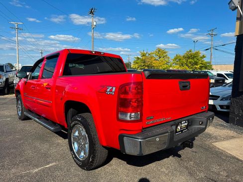 Used 2011 GMC Sierra 1500 SLE w/ All-Terrain Package AWD/4WD image 3