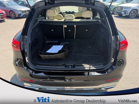 Used 2024 Mercedes-Benz GLC 300 4MATIC image 24