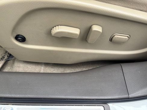 Used 2011 Nissan Murano SV image 18