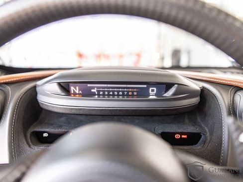 Used 2018 McLaren 720S Luxury image 28