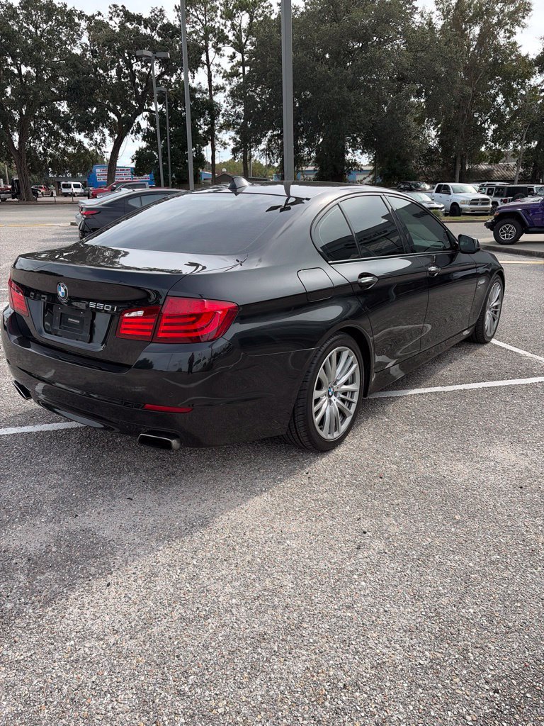 Used 2011 BMW 550i xDrive Sedan AWD/4WD image 3