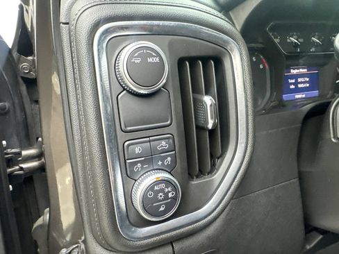 Used 2020 GMC Sierra 1500 SLT RWD image 57