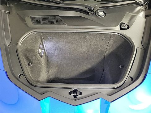 Used 2025 Chevrolet Corvette Stingray Premium Cpe w/ Z51 Performance Package image 23