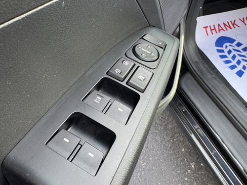 Used 2019 Hyundai Elantra SE w/ Cargo Package image 13