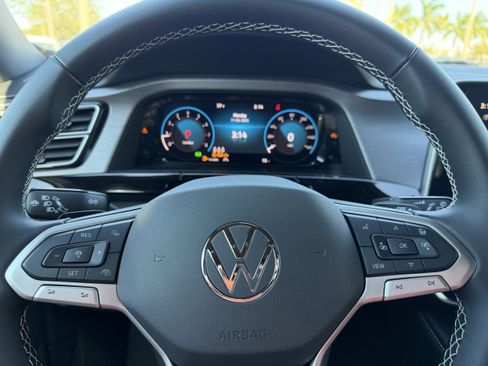 New 2026 Volkswagen Atlas Cross Sport SE image 26