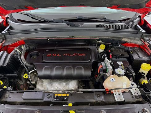 Used 2017 Jeep Renegade Latitude image 26