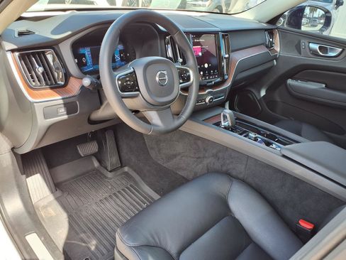 Certified 2024 Volvo XC60 B5 Plus w/ Protection Package Premier AWD/4WD image 19