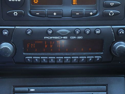 Used 2002 Porsche 911 Carrera image 22