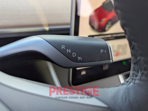 Used 2021 Tesla Model Y Long Range AWD/4WD image 20