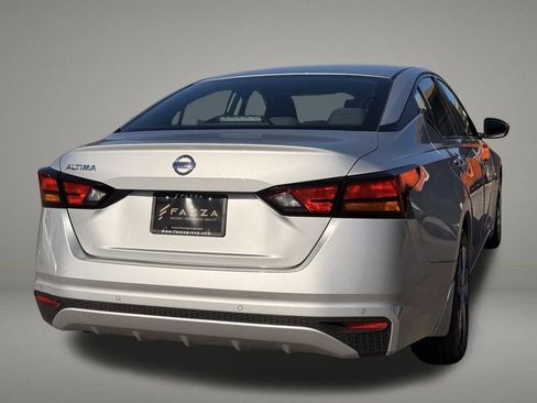 Used 2022 Nissan Altima 2.5 S w/ Driver Assist Package image 5