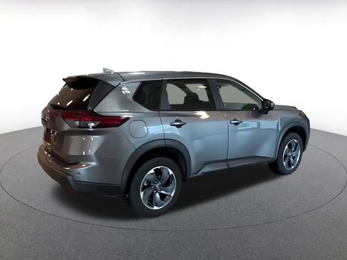 Used 2025 Nissan Rogue SV image 15