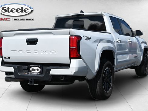 Used 2024 Toyota Tacoma TRD Sport w/ TRD Sport Upgrade Package AWD/4WD image 5