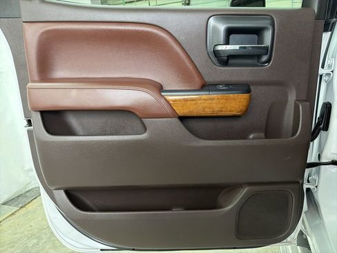 Used 2019 Chevrolet Silverado 2500 High Country w/ Duramax Plus Package image 20