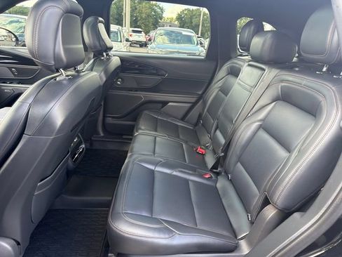 Used 2024 Lincoln Nautilus Premier w/ Equipment Group 102A AWD/4WD image 31