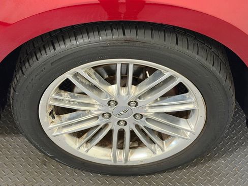 Used 2013 Lincoln MKT AWD image 20