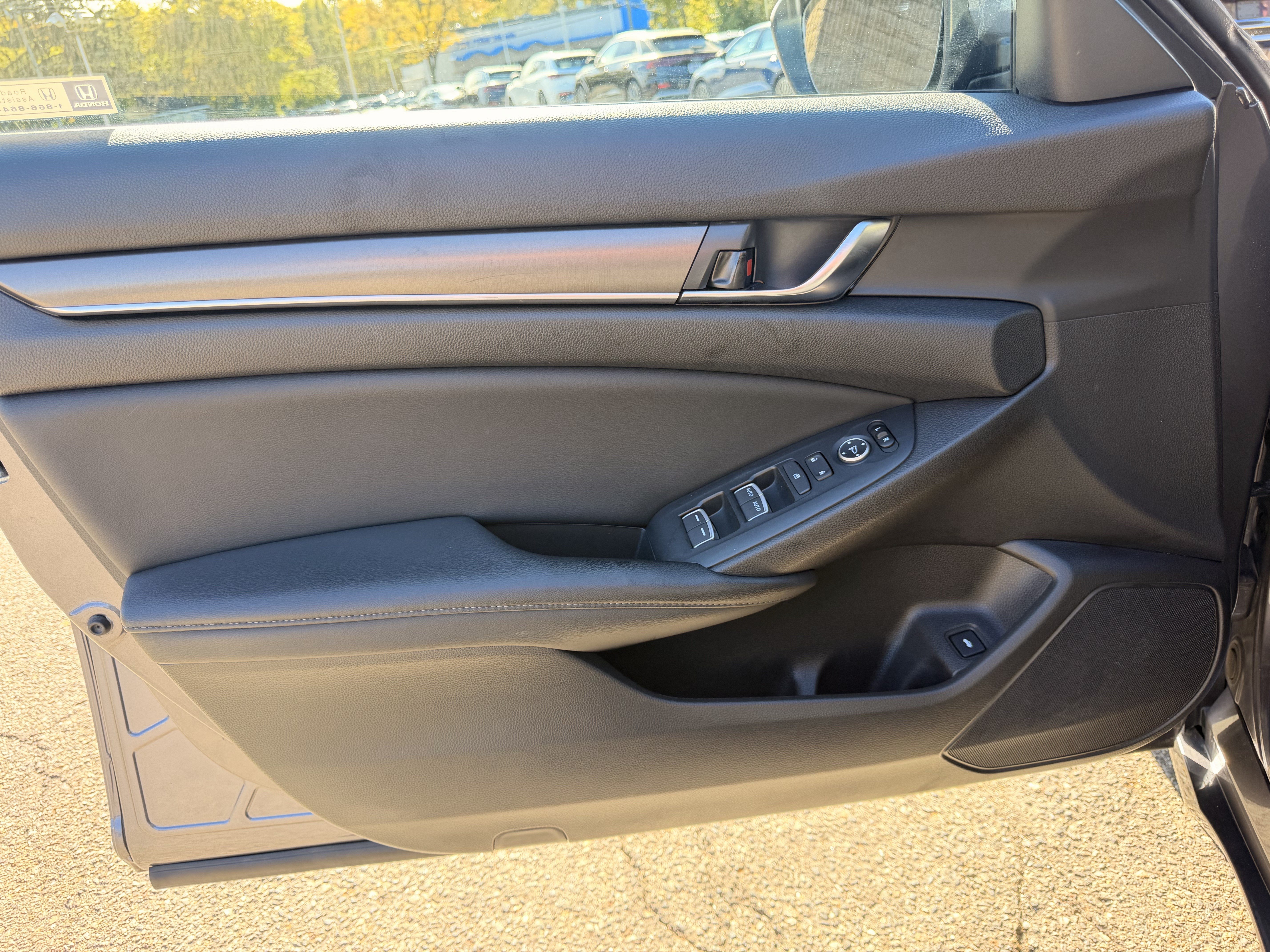 Certified 2018 Honda Accord LX image 13