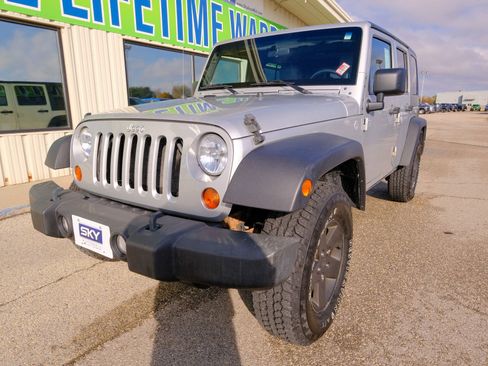 Used 2010 Jeep Wrangler Unlimited Sport image 1